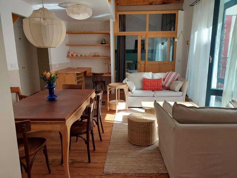 Magnifique Appartement Le Nid Des Thermes Bagneres-de-Bigorre Luaran gambar