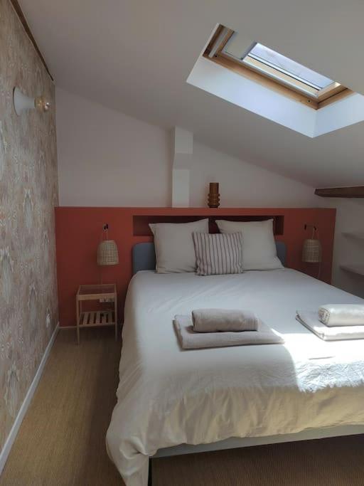 Magnifique Appartement Le Nid Des Thermes Bagneres-de-Bigorre Luaran gambar